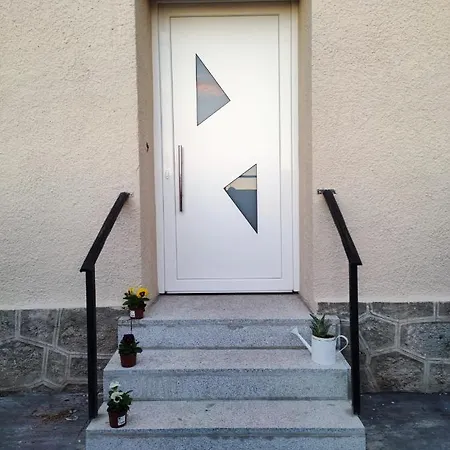 Casa De David Nyaraló *